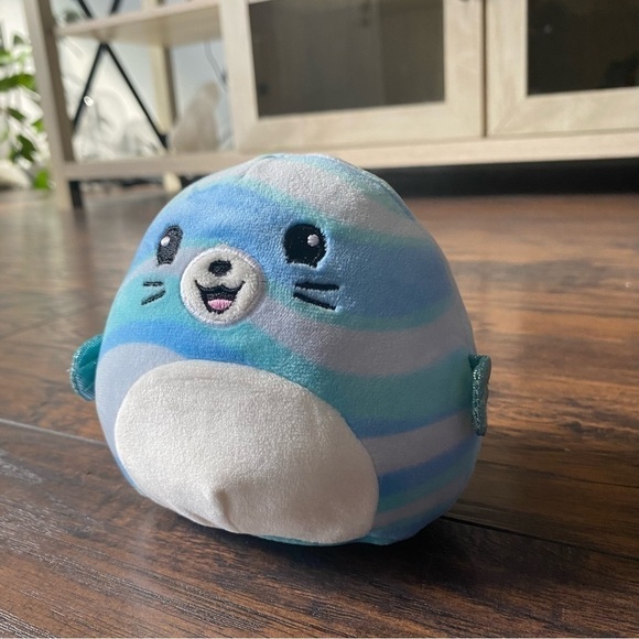 Squishmallows Noah the Seal - Picture 3 of 7